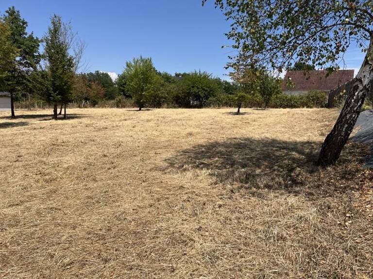Terrain à bâtir de 0 pièces principales — photo 1
