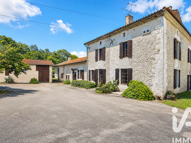 Vente Ferme 7 pièces — photo du bien