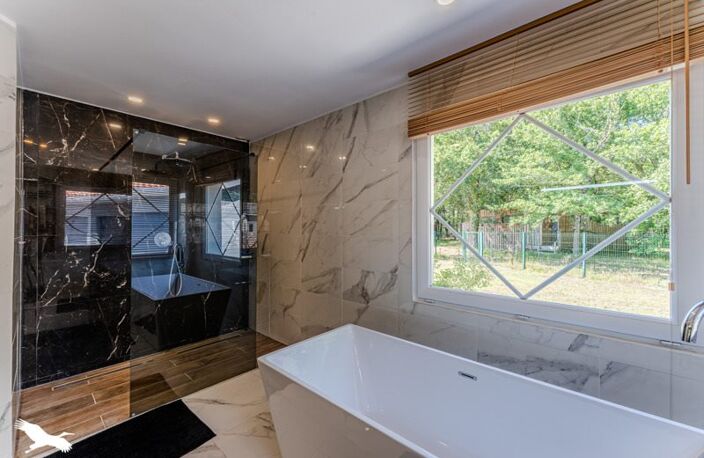 Contemporaine de 9 pièces principales — photo 4