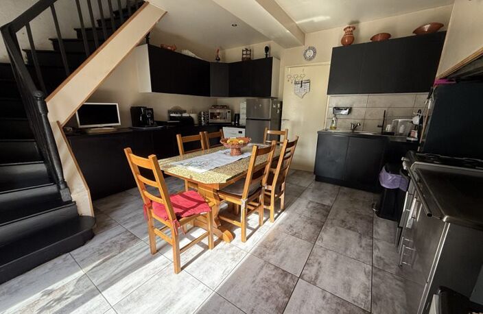 Maison de bourg de 5 pièces principales — photo 2