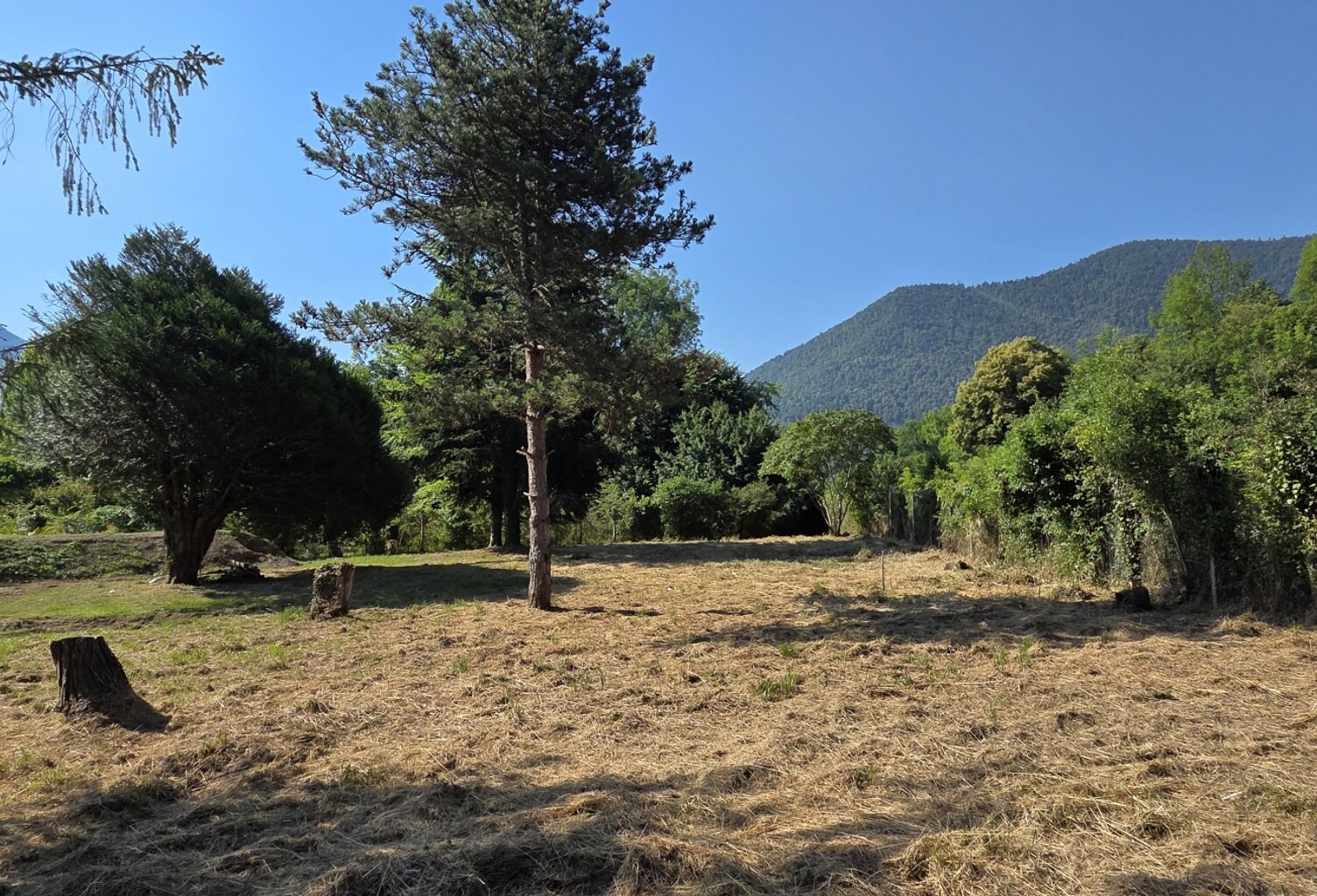 Vente Terrain 1 120 m&sup2; — photo 1