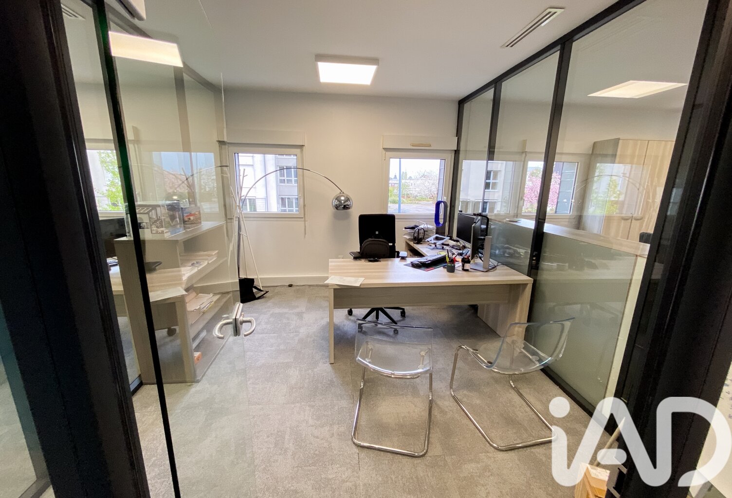 Vente Boutique/Local commercial 400 m&sup2; — photo 1