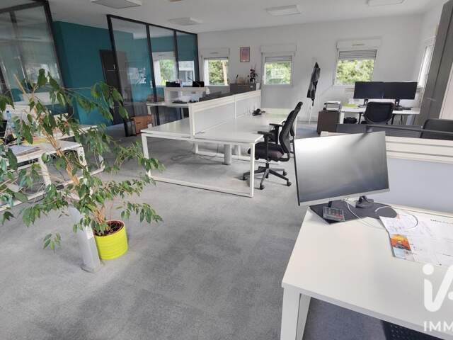 Vente Boutique/Local commercial 400 m&sup2; — photo du bien