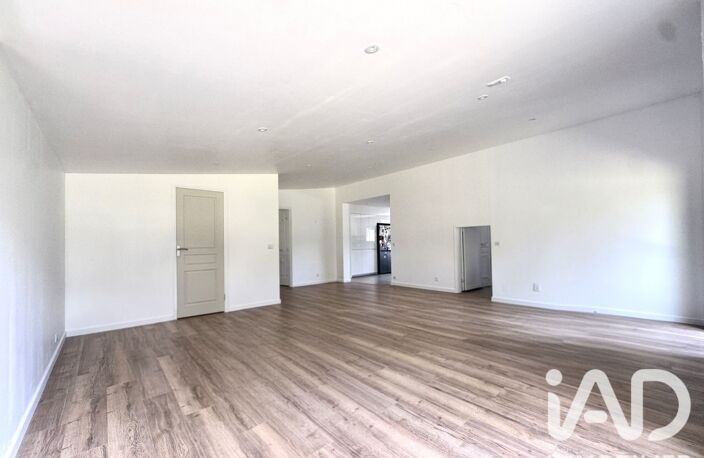 Vente Maison/villa 8 pièces — photo 2