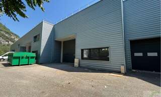 Commerce  342 m² à louer à Échirolles (38130)