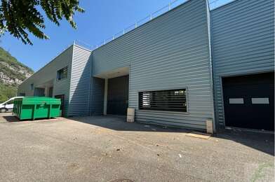 Commerce  3000 €