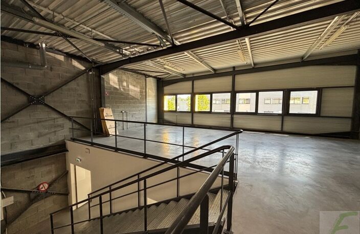 Local commercial — photo 4