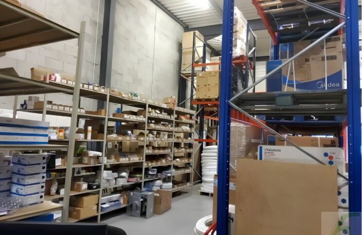 Local commercial — photo 3