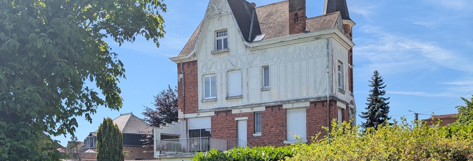 Maison 11 Pièces 250 m² à vendre à Estaires (59940)