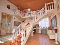 Villa de 8 pièces principales — photo 2