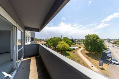 Appartement 4 pièces 161250 €
