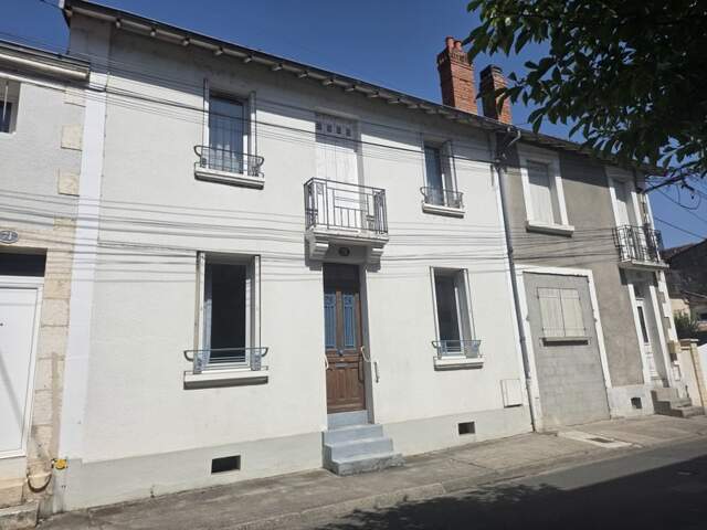 Maison de ville de 4 pièces principales — photo du bien