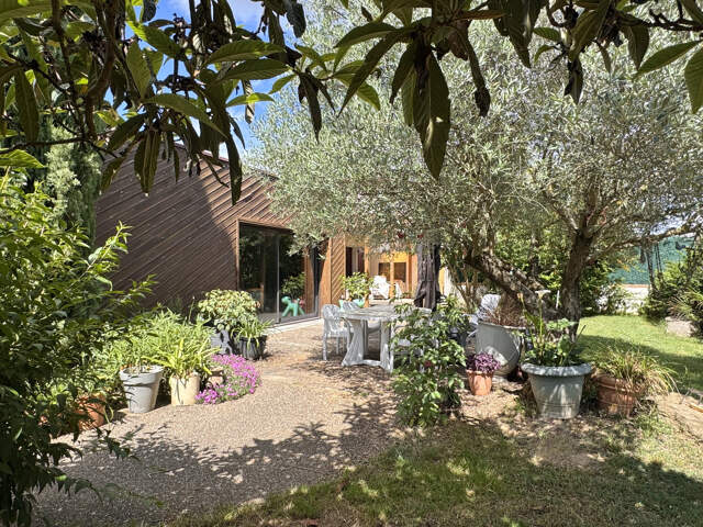 MAISON DE PLAIN PIED AU GRAND CALME — photo du bien