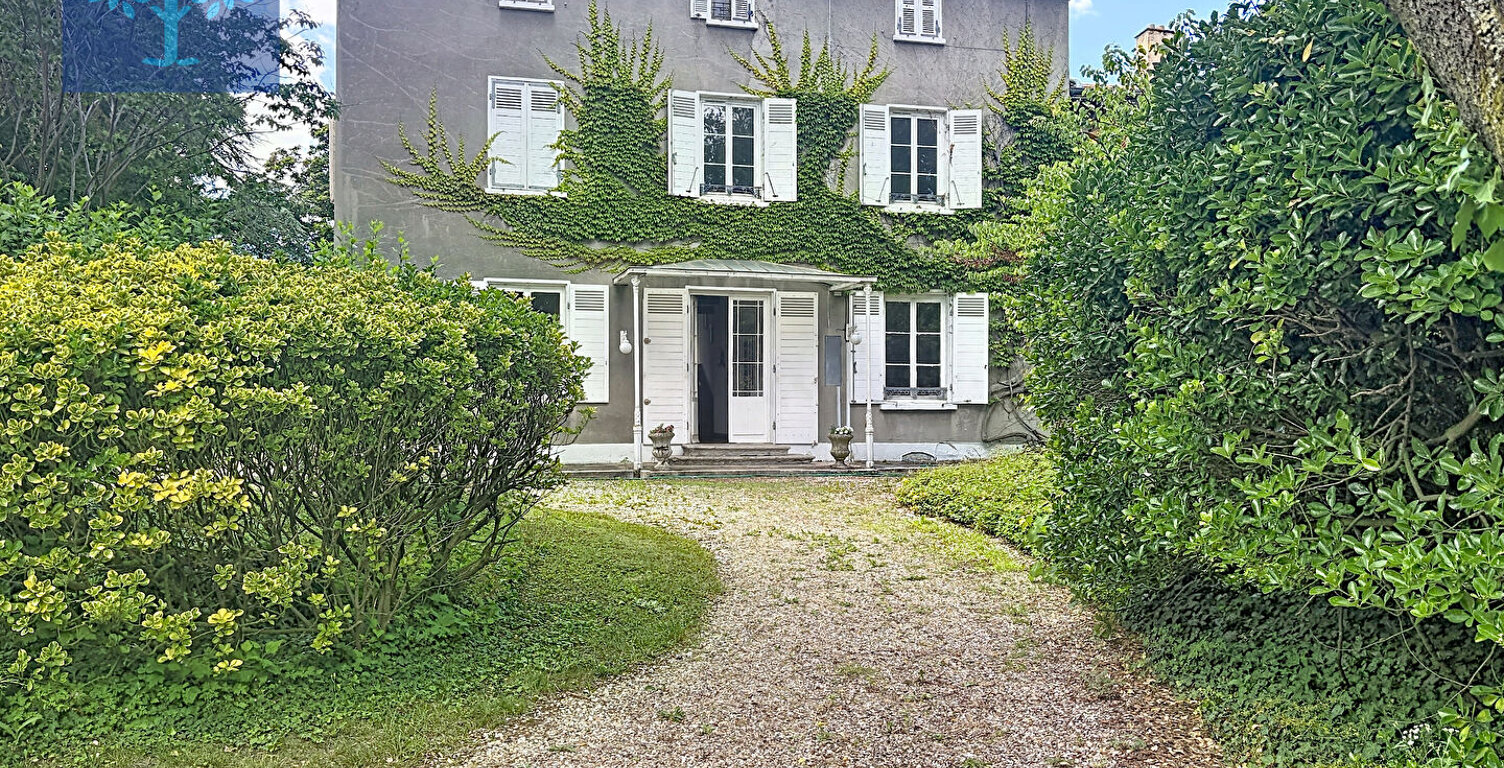 Maison Irigny 10 pièce(s) 336 m2 — photo 1