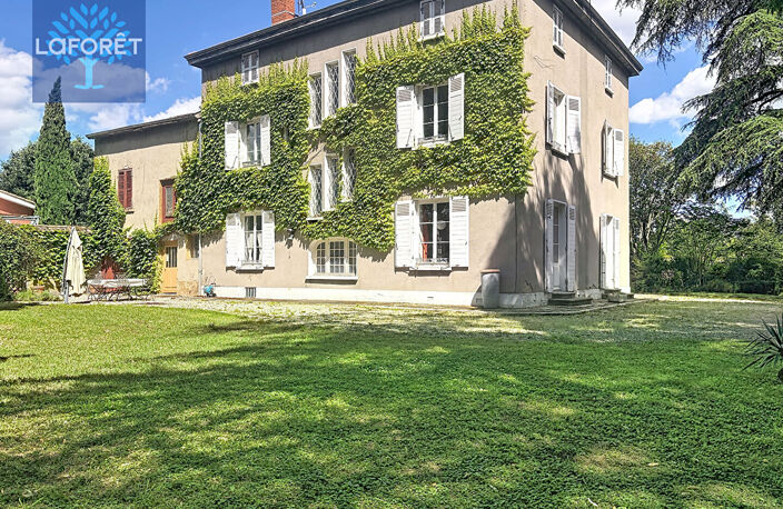 Maison Irigny 10 pièce(s) 336 m2 — photo 2