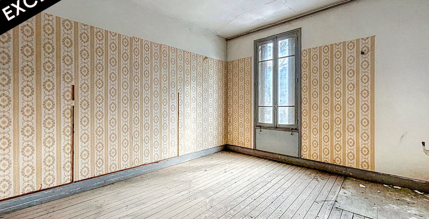 Appartement A RENOVER 32m² à VALS LES BAINS — photo 1