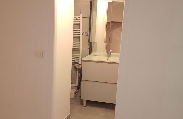 MONTPELLIER ÉCUSSON  T2 43 m² RÉNOVÉ  IDÉAL INVESTISSEUR — photo 5