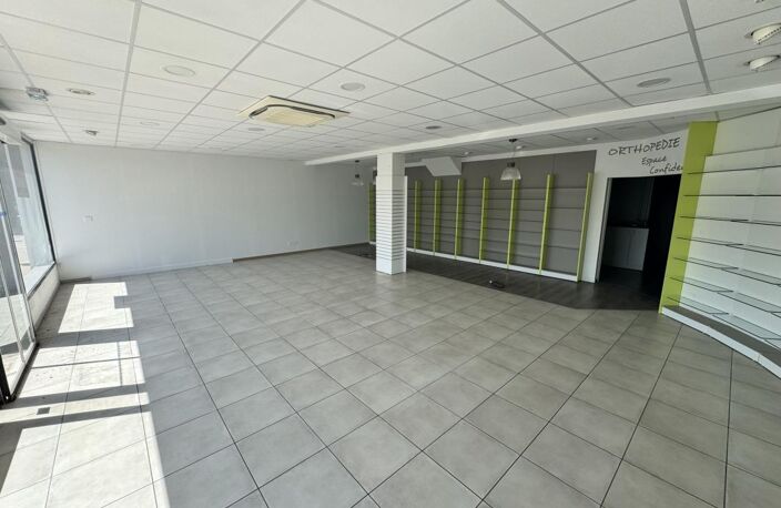 LOCAL COMMERCIAL 100 m² – OLEMPS CENTRE — photo 3