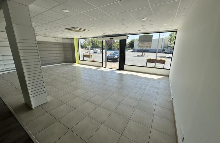 LOCAL COMMERCIAL 100 m² – OLEMPS CENTRE — photo 4