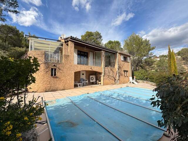 Coup de cœur – Villa vue lac avec piscine à Esparron — photo du bien