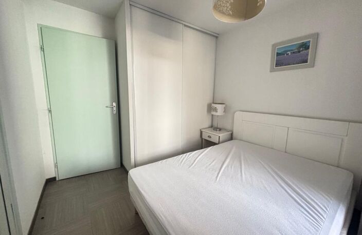 Appartement À Vendre 2 pièces avec piscine et box — photo 4