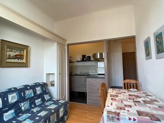 Appartement À Vendre — photo du bien