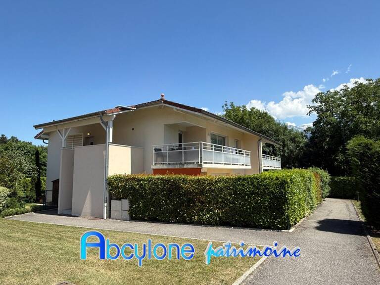 Appartement T4 de 83,46 m² en rez-de-jardin — photo 1