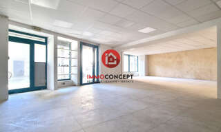 Commerce 2 Pièces 142 m² à louer à Laudun-l'Ardoise (30290)
