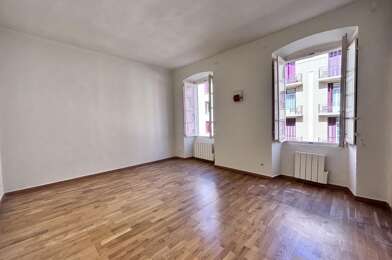 Appartement 2 pièces 750 €