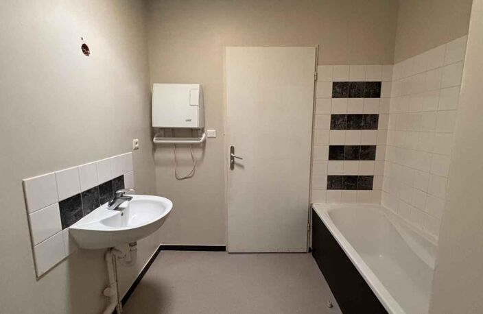 MAISON MITOYENNE 5 PIÈCES - 99 M2 AVEC JARDIN À QUETIGNY — photo 5