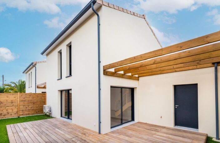 Terrain à bâtir de 733 m² à BOURG (33) — photo 3