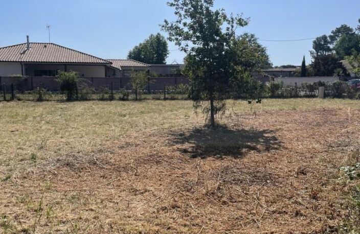 Terrain à bâtir de 613 m² à LE TEICH (33) — photo 2