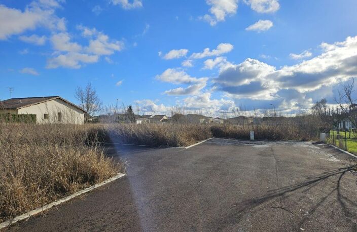 Terrain à bâtir de 863 m² à SAINT-PIERRE-DE-MONS (33) — photo 2