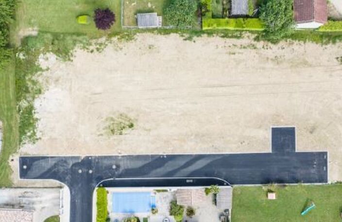 Terrain à bâtir de 863 m² à SAINT-PIERRE-DE-MONS (33) — photo 2