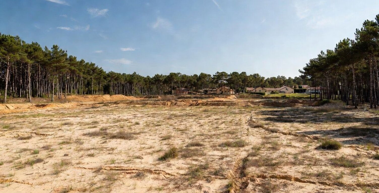 Terrain à bâtir de 500 m² à VAYRES (33) — photo 1