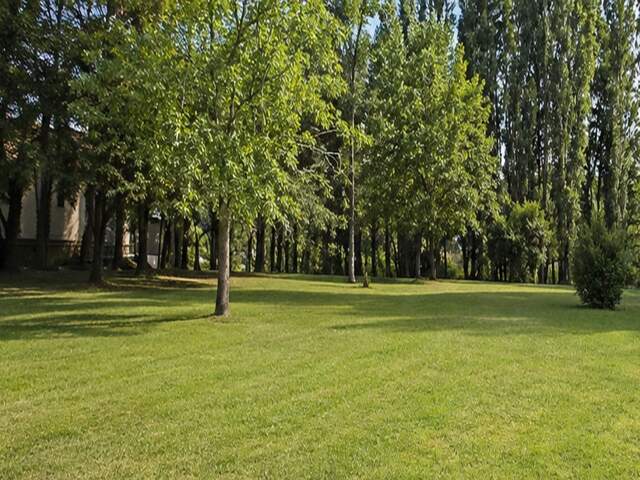 Terrain à bâtir à Périssac (33240) — photo du bien