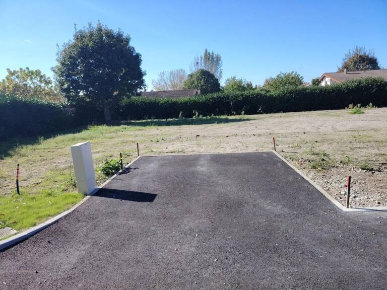 Terrain à bâtir de 670 m² à SAINT-MAGNE (33) — photo 1