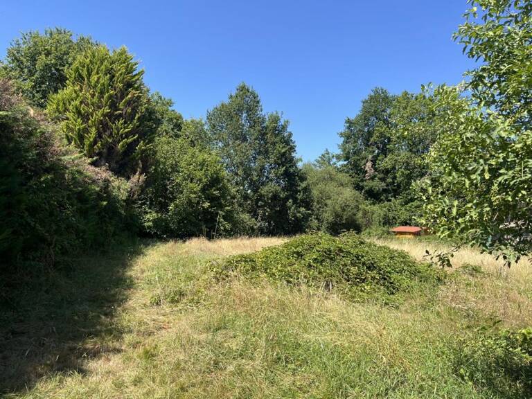 Terrain à bâtir de 1902 m² à SAINT-VIVIEN-DE-MEDOC (33) — photo 1
