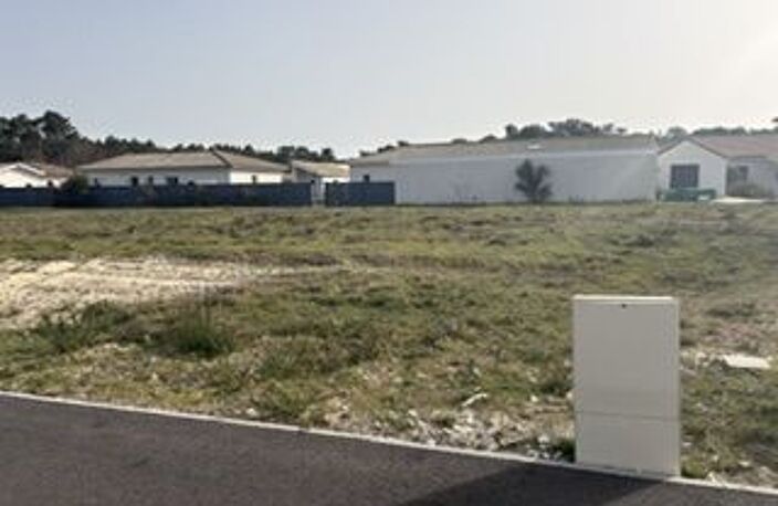 Terrain à bâtir de 1144 m² à VENDAYS-MONTALIVET (33) — photo 2