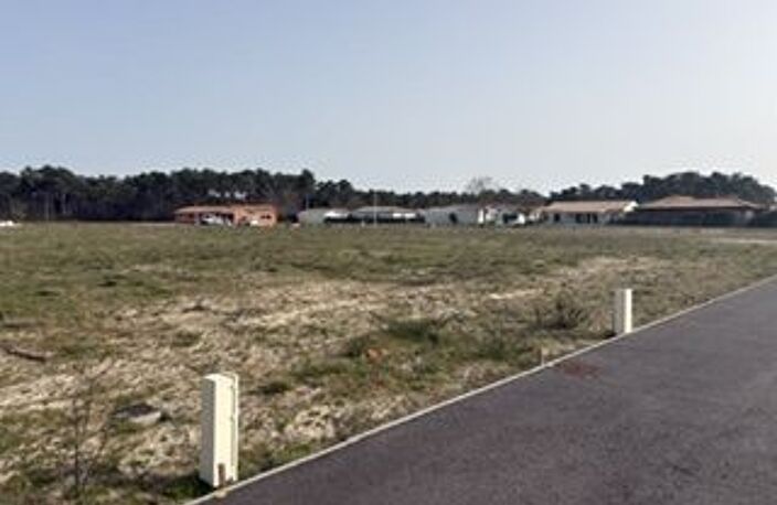 Terrain à bâtir de 997 m² à VENDAYS-MONTALIVET (33) — photo 4