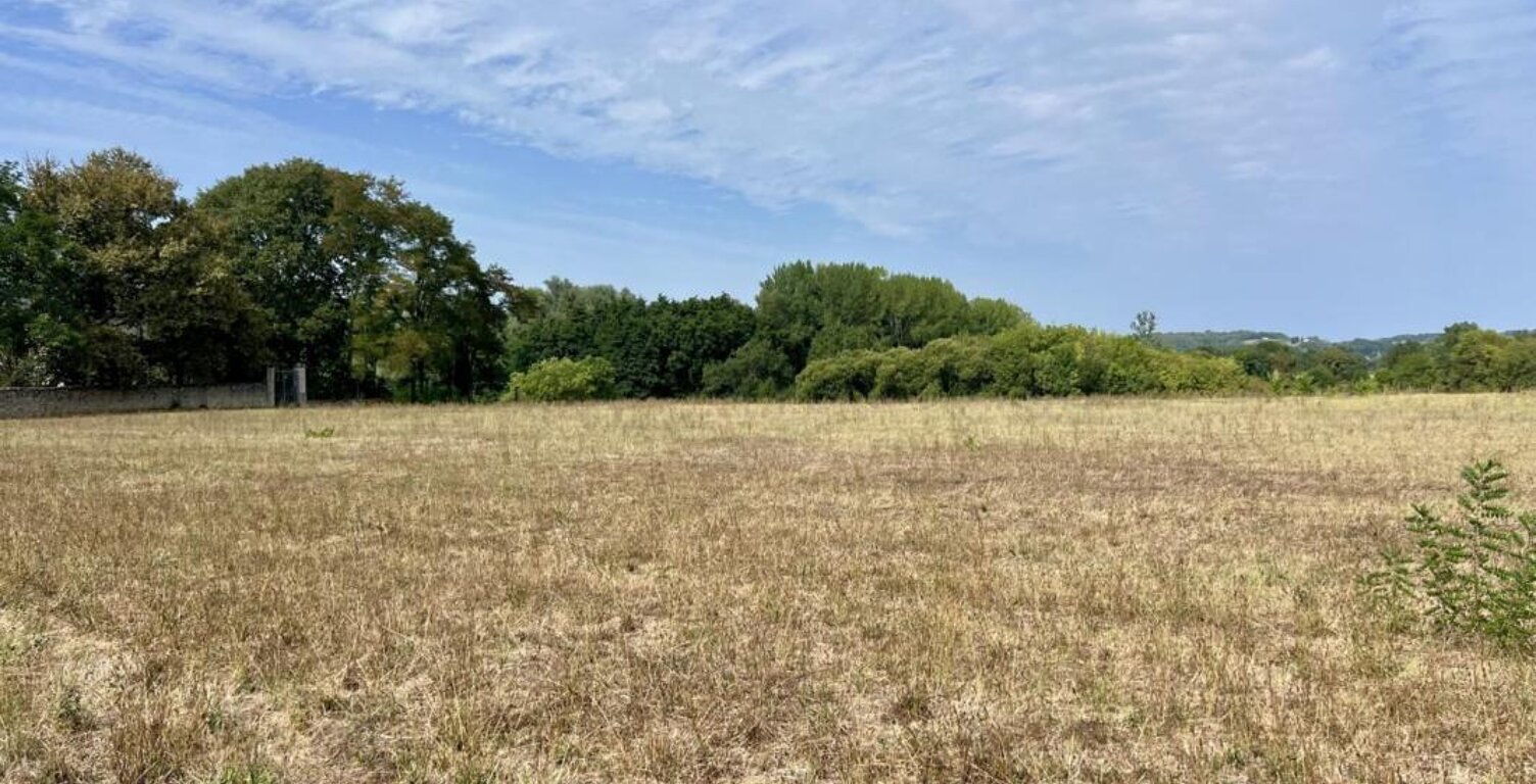 Terrain à bâtir de 482 m² à VIRELADE (33) — photo 1