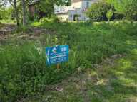 Terrain à bâtir de 800 m² à LE TUZAN (33) — photo 2