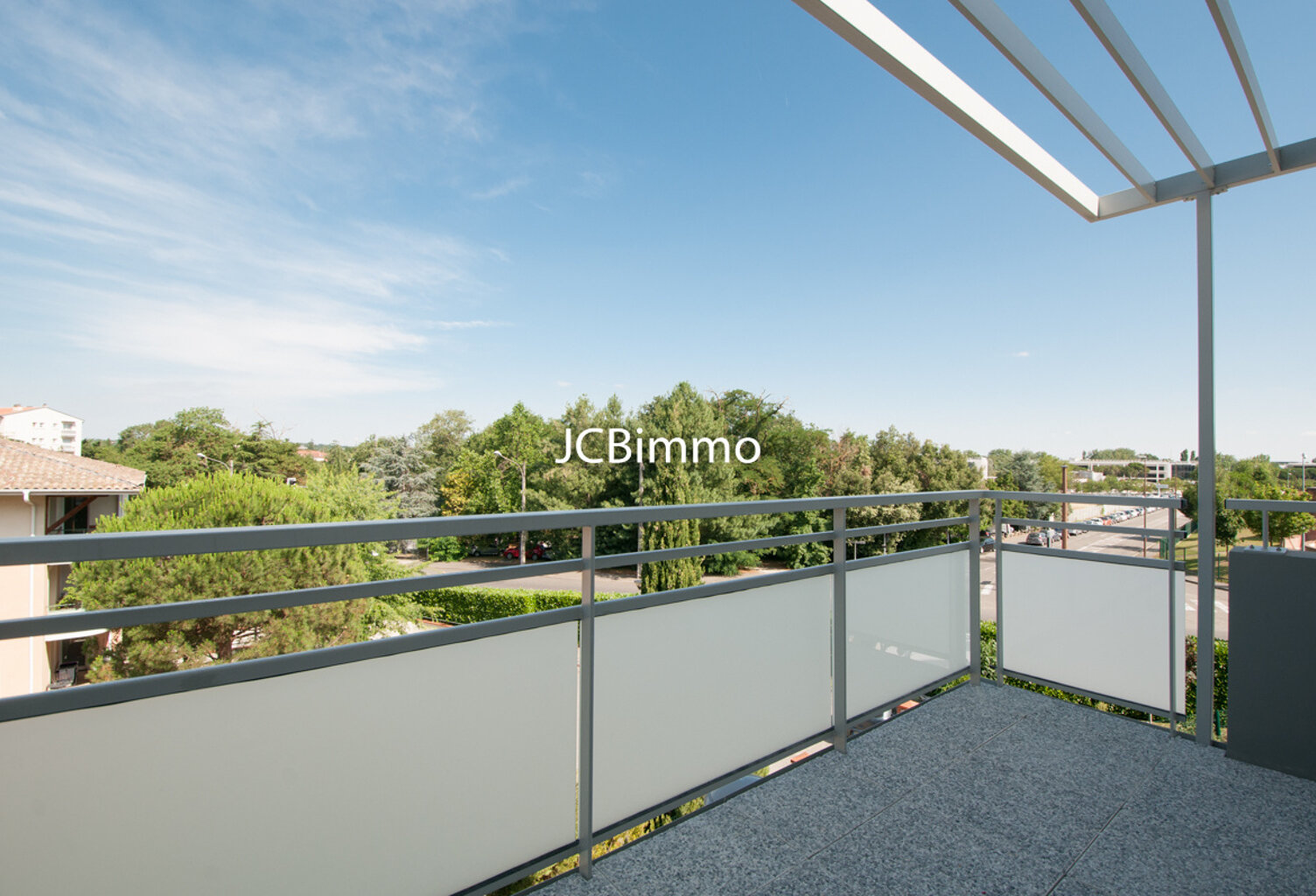 TOURNEFEUILLE / LARDENNE - T2 avec terrasse et parkings — photo 1