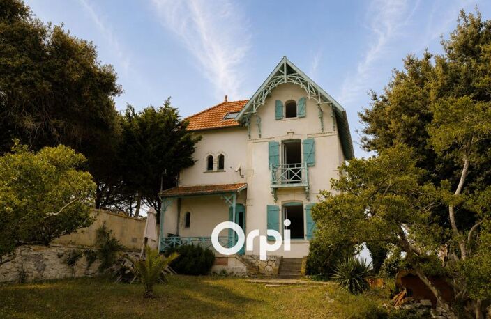VILLA DE CHARME DE 1910 - RONCE LES BAINS — photo 2