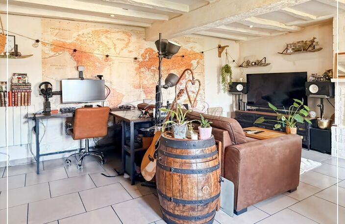 LIANCOURT CENTRE-VILLE – T1 AVEC CHARME DE L'ANCIEN AVEC GARAGE ! — photo 2