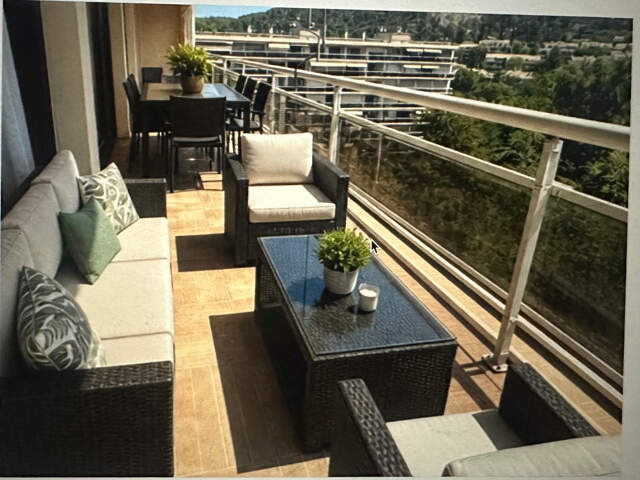 AIX EN PROVENCE  TORSE TOUR D'AYGOSI Bel APPARTEMENT 76m2 AU 6EME ETAGE — photo du bien