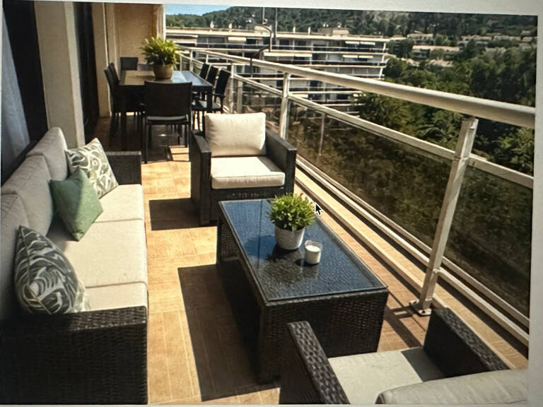 AIX EN PROVENCE  TORSE TOUR D'AYGOSI Bel APPARTEMENT 76m2 AU 6EME ETAGE — photo 1