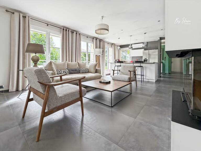Quartier du Golf – Villa de plain-pied sans travaux, à pied du RER A - Proche Disney à Bussy-Saint-Georges (77600) - Villa Prestige — photo 1