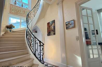 Maison 9 pièces 852800 €