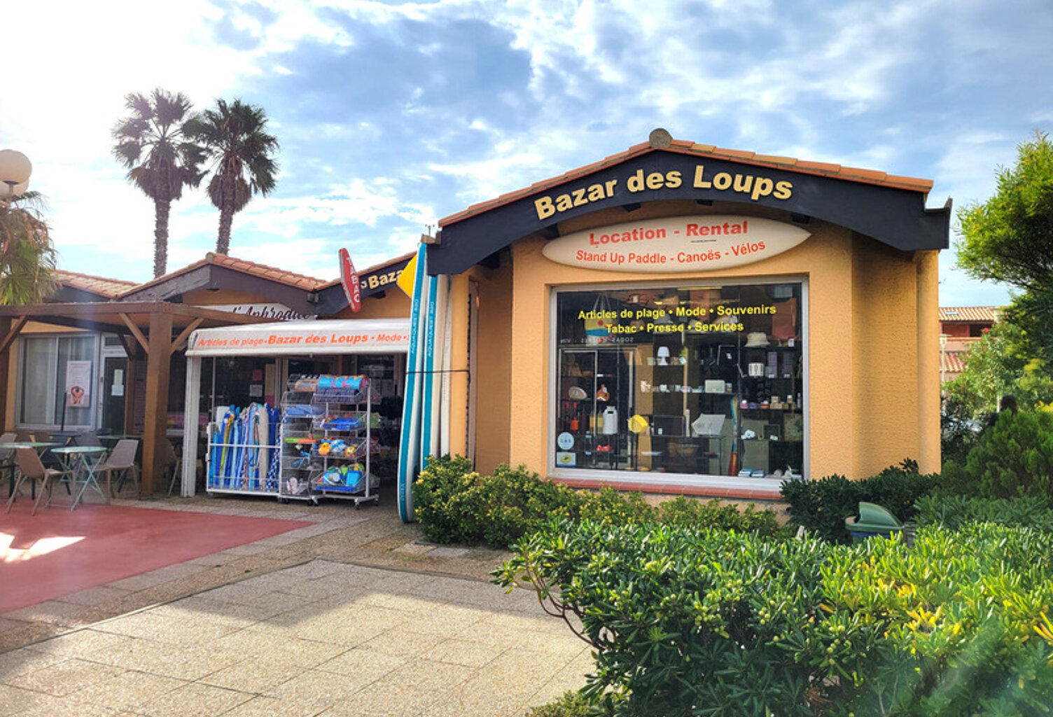 Commerce d’exception – Bazar Tabac Presse FDJ à vendre sur Leucate Naturiste — photo 1